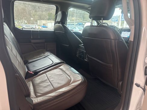 Used 2018 Ford F450 Limited image 22