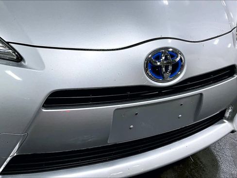 Used 2014 Toyota Prius C One FWD image 30