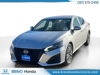Used 2023 Nissan Altima 2.5 SV