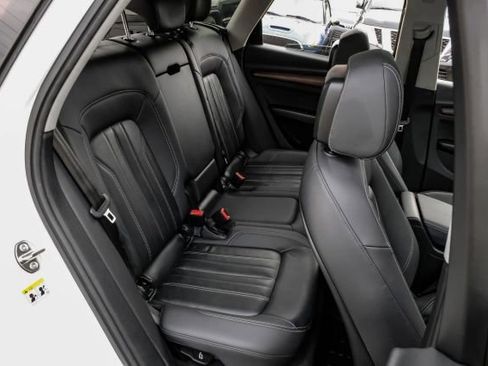 Used 2022 Audi Q5 2.0T Premium image 40