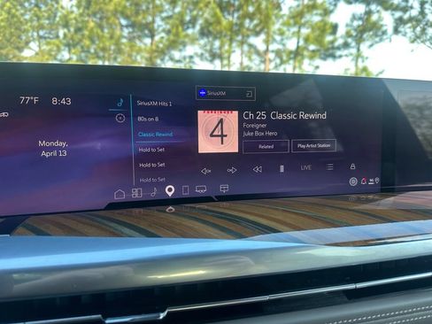 Used 2025 Cadillac Escalade Sport Platinum w/ LPO, ONYX Package AWD/4WD image 21
