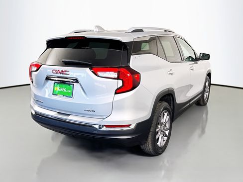 Used 2022 GMC Terrain SLT image 10