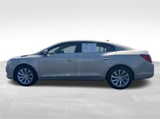 Used 2016 Buick LaCrosse Leather w/ Experience Buick Package FWD video 2