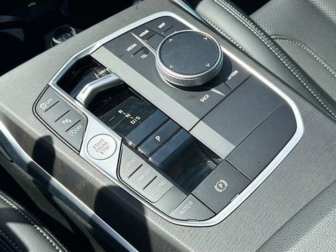 Used 2024 BMW 330i xDrive Sedan w/ Convenience Package image 27