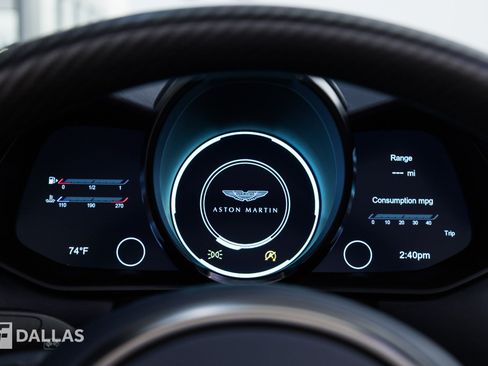 Used 2023 Aston Martin V12 Vantage Roadster RWD image 31