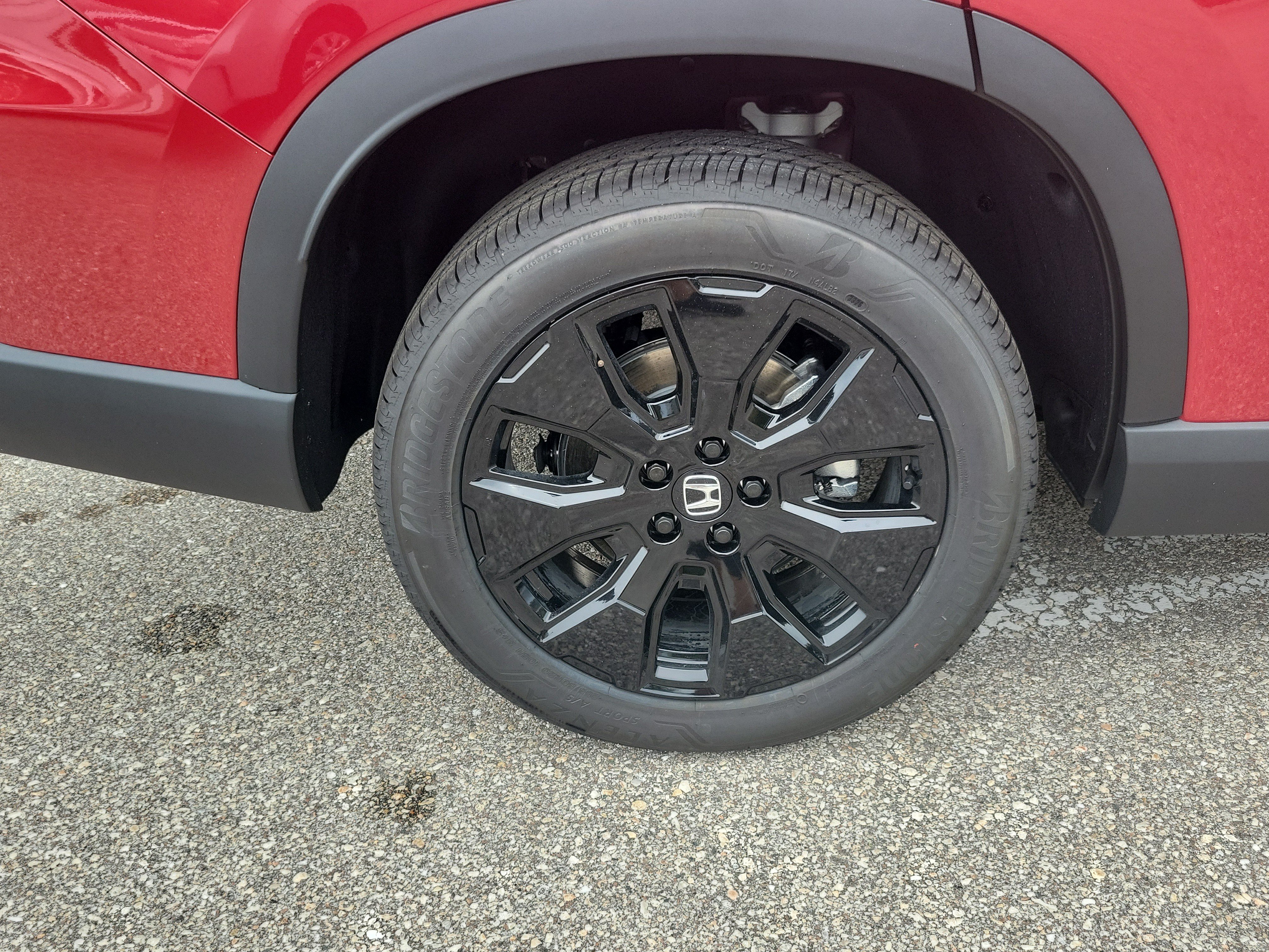 New 2026 Honda Pilot Black Edition image 10