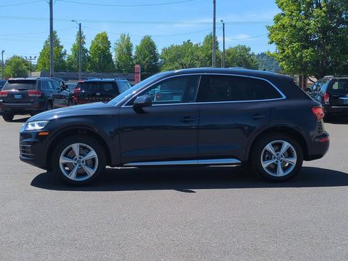 Used 2020 Audi Q5 2.0T Premium Plus w/ Premium Plus Package AWD/4WD image 3