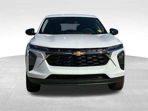 New 2026 Chevrolet Trax LS w/ LS Convenience Package image 7