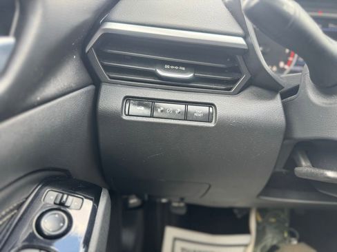 Used 2021 Nissan Altima 2.5 SV FWD image 32