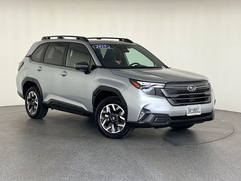 Certified 2025 Subaru Forester Premium AWD/4WD image 39