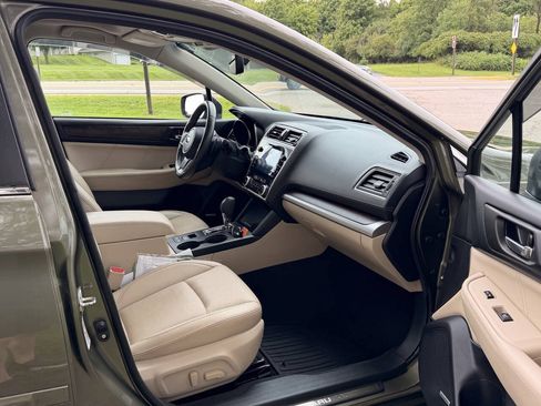 Used 2018 Subaru Outback 2.5i Limited AWD/4WD image 31
