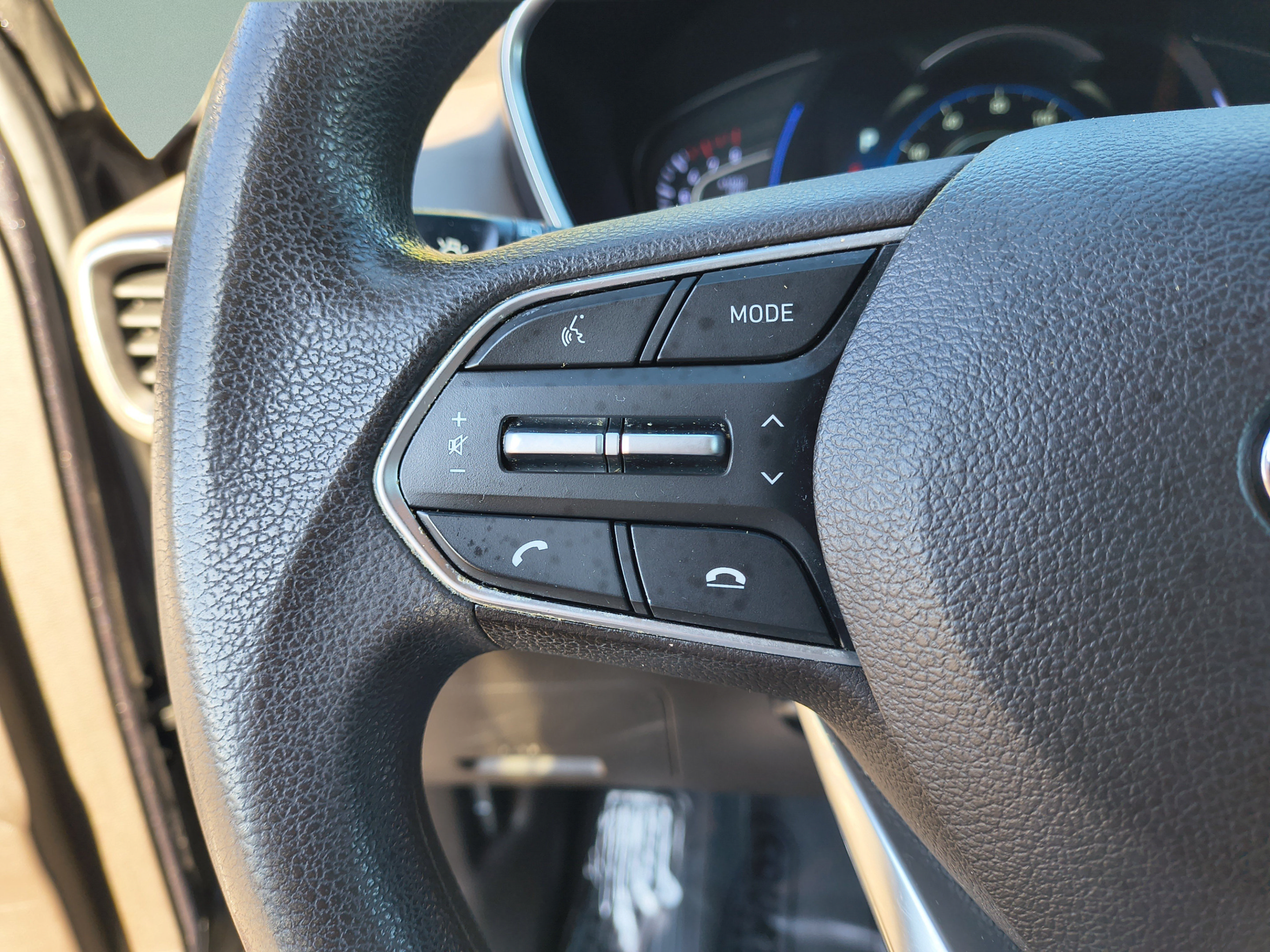 Used 2020 Hyundai Santa Fe SEL FWD image 27