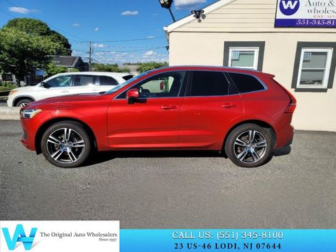 Used 2018 Volvo XC60 T5 Momentum w/ Vision Package AWD/4WD image 7
