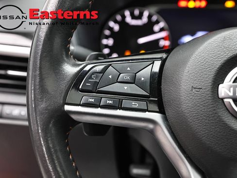 Used 2024 Nissan Altima 2.5 SR w/ SR Premium Package FWD image 15