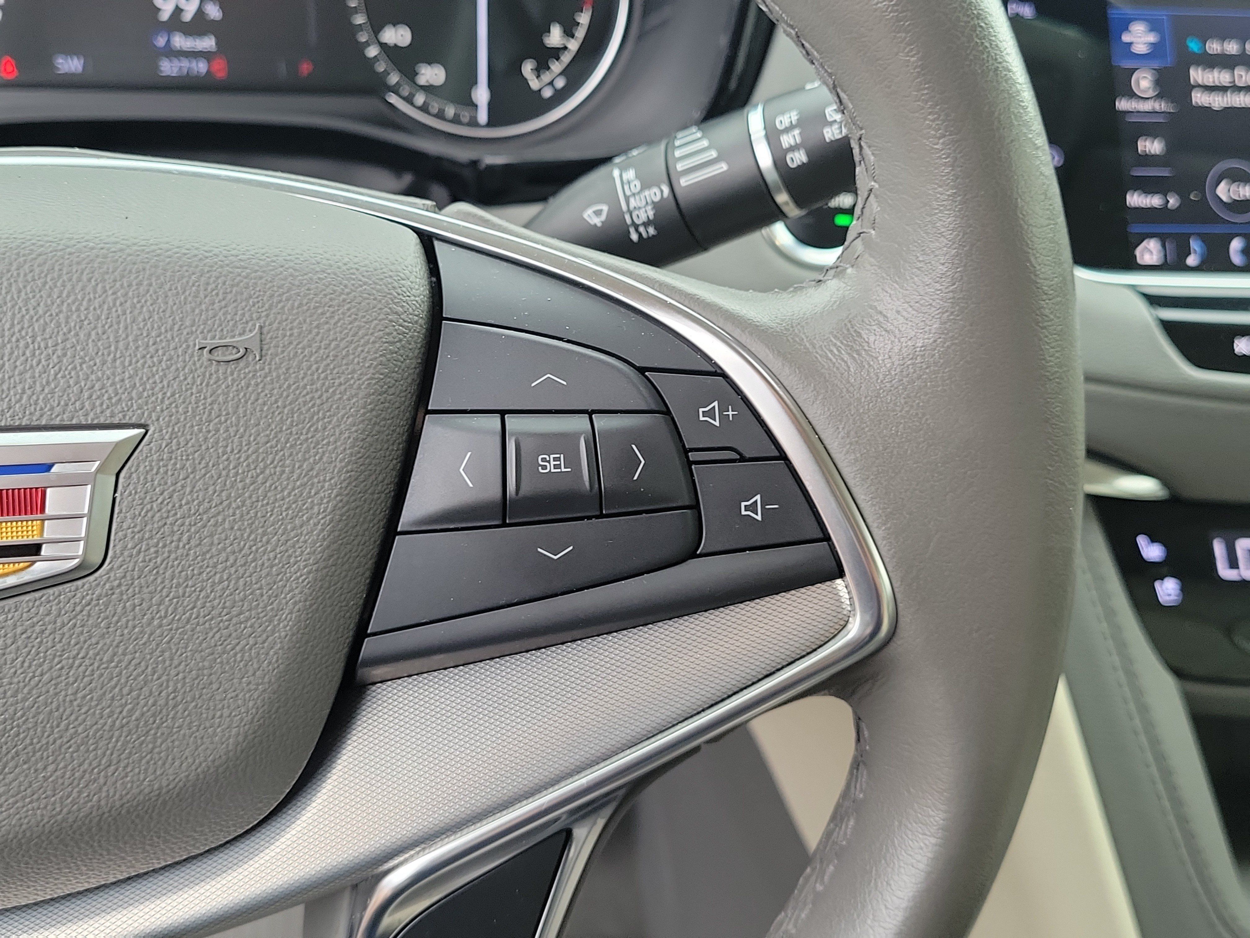 Used 2021 Cadillac XT5 Premium Luxury FWD image 25