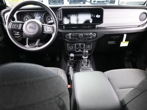 New 2026 Jeep Gladiator Sport image 31