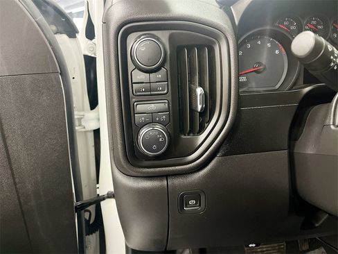 Used 2020 Chevrolet Silverado 1500 Custom Trail Boss w/ Custom Convenience Package image 10