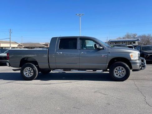 Used 2009 Dodge Ram 2500 Truck SXT w/ Protection Group image 5
