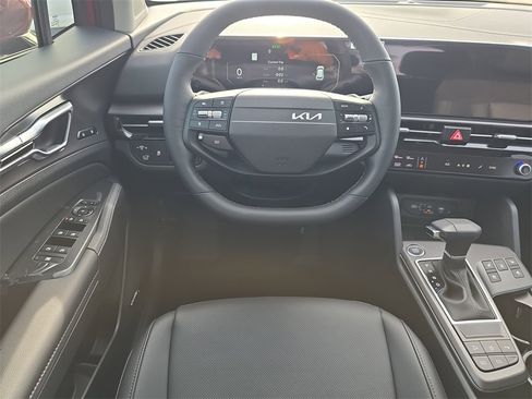 New 2026 Kia Sportage SX image 16