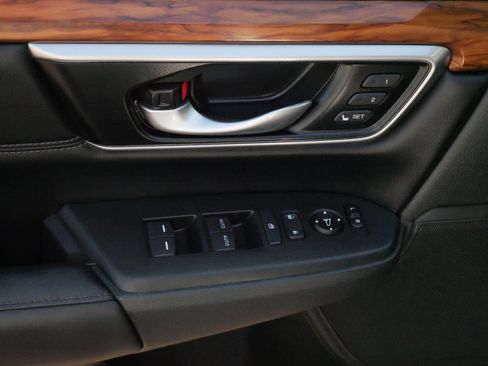 Used 2022 Honda CR-V Touring image 19
