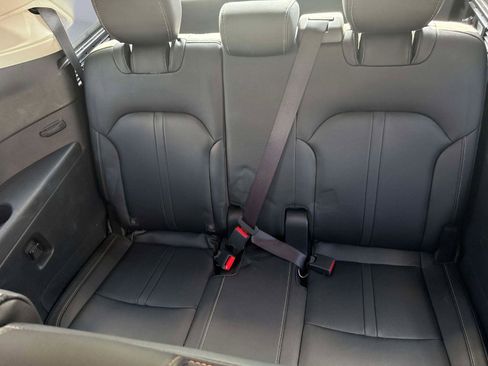 Certified 2025 MAZDA CX-90 3.3 Turbo w/ Preferred Package image 14