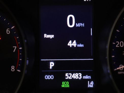 Used 2019 Toyota C-HR LE FWD image 20