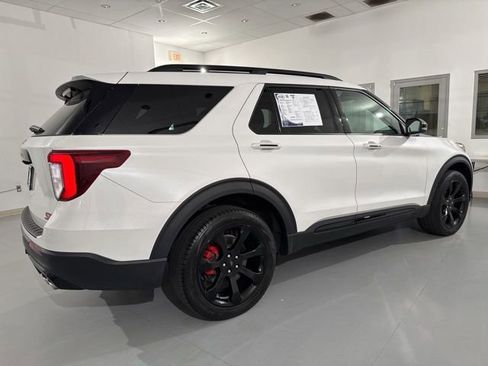 Used 2023 Ford Explorer ST w/ Equipment Group 401A AWD/4WD image 14