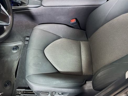 Certified 2020 Toyota Camry LE image 19