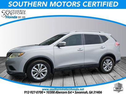 Used 2014 Nissan Rogue SV w/ SV Moonroof Package