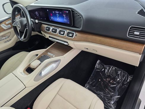 Certified 2024 Mercedes-Benz GLE 350 4MATIC image 32