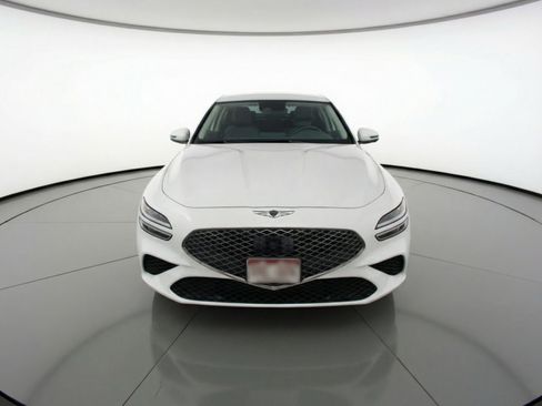 Used 2025 Genesis G70 2.5T image 2