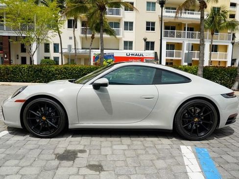 Used 2021 Porsche 911 Carrera 4 image 15