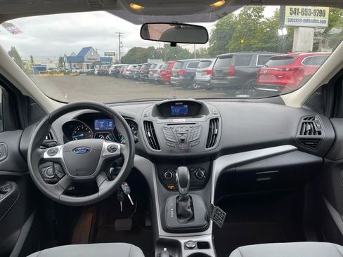 Used 2015 Ford Escape SE image 10