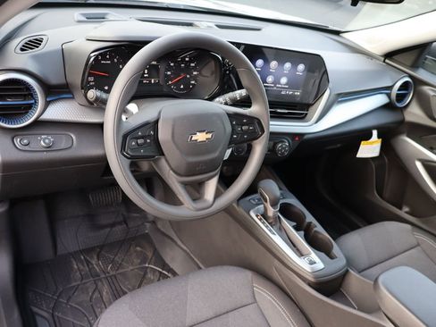 New 2026 Chevrolet Trax LS w/ Driver Confidence Package FWD image 6