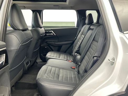 New 2026 Mitsubishi Outlander Trail Edition image 33