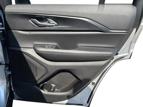 New 2026 Jeep Grand Cherokee Laredo AWD/4WD image 28