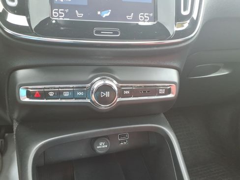 Used 2021 Volvo XC40 T5 Inscription w/ Advanced Package AWD/4WD image 21