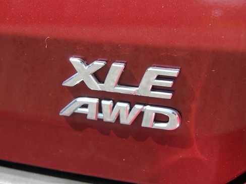 Used 2017 Toyota Sienna XLE Premium AWD/4WD image 15