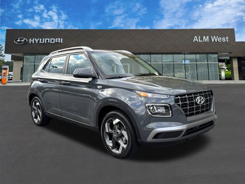 New 2026 Hyundai Venue SEL FWD image 4