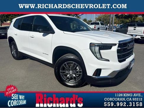 Used 2025 GMC Acadia Elevation image 1