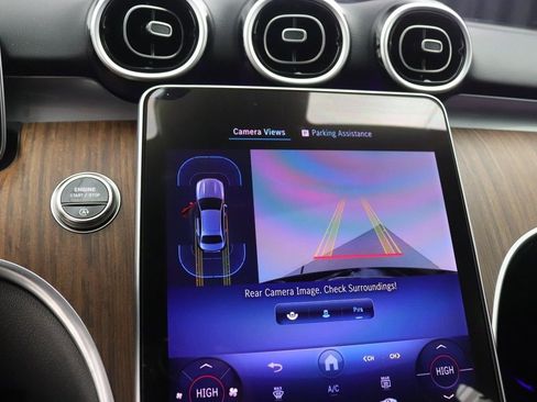 Used 2025 Mercedes-Benz C 300 4MATIC Sedan image 16