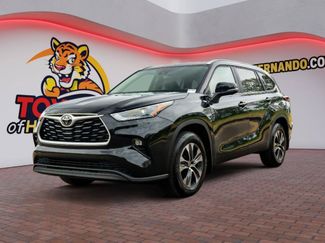 Used 2026 Toyota Highlander XLE AWD/4WD video 1