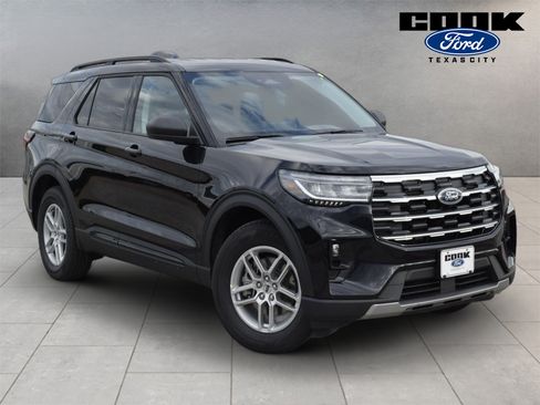 New 2026 Ford Explorer Active w/ Active Comfort Package RWD image 3