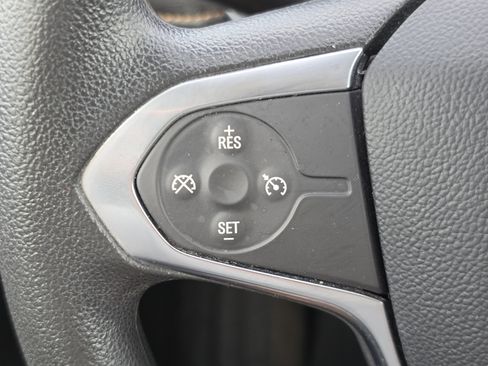 Used 2020 Chevrolet Traverse LS FWD image 14