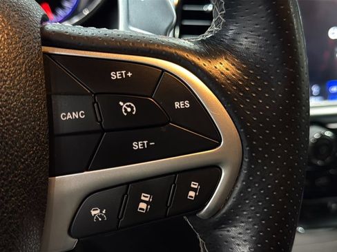 Used 2018 Jeep Grand Cherokee SRT AWD/4WD image 26