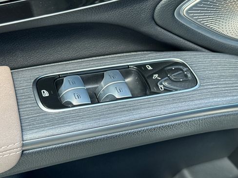 Certified 2023 Mercedes-Benz EQS 580 4MATIC Sedan image 13