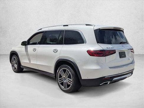 New 2026 Mercedes-Benz GLS 450 4MATIC image 8