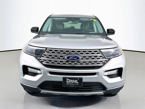 Used 2024 Ford Explorer Limited image 2