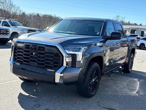 Used 2024 Toyota Tundra SR5 image 3