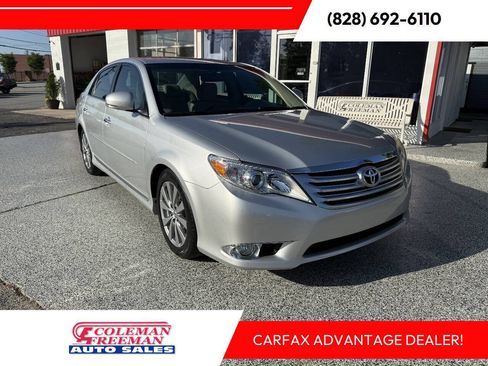 Used 2011 Toyota Avalon Limited FWD image 1